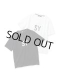 SY32 by SWEET YEARS   SILICON SEPARATION LOGO BIG TEE